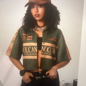 SHEIN Green and Tan Graphic Crop Top